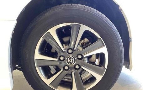 Toyota Noah III, 2018 год, 1 880 000 рублей, 23 фотография