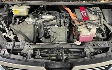 Toyota Voxy III, 2018 год, 2 170 000 рублей, 22 фотография