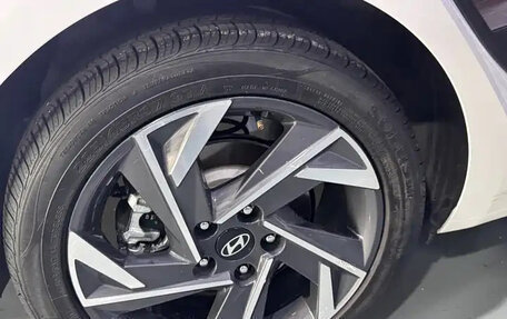 Hyundai Elantra, 2023 год, 1 299 000 рублей, 16 фотография