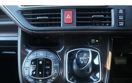 Toyota Esquire I, 2018 год, 1 980 000 рублей, 18 фотография