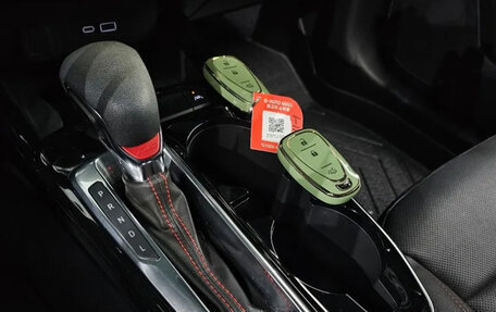 Chevrolet Trax, 2023 год, 2 490 000 рублей, 9 фотография