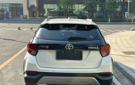 Toyota Yaris XP150 рестайлинг, 2022 год, 999 000 рублей, 4 фотография