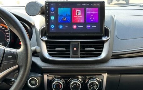 Toyota Yaris XP150 рестайлинг, 2022 год, 999 000 рублей, 9 фотография