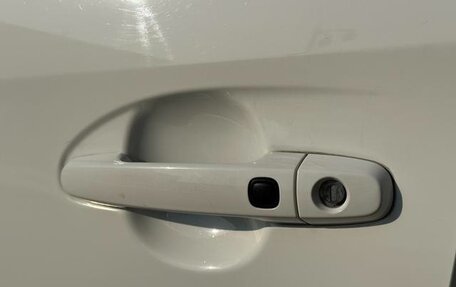 Toyota Yaris XP150 рестайлинг, 2022 год, 999 000 рублей, 13 фотография