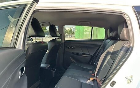 Toyota Yaris XP150 рестайлинг, 2022 год, 999 000 рублей, 12 фотография