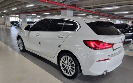 BMW 1 серия, 2021 год, 2 144 000 рублей, 5 фотография