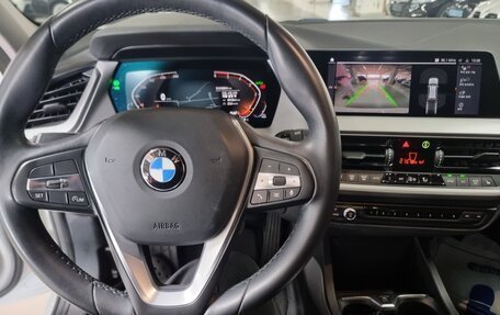 BMW 1 серия, 2021 год, 2 144 000 рублей, 11 фотография