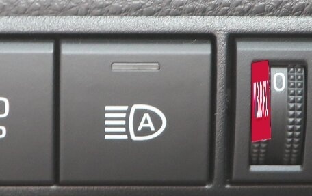 Toyota Corolla, 2023 год, 1 640 000 рублей, 18 фотография