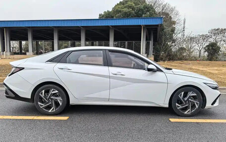 Hyundai Elantra, 2023 год, 1 469 027 рублей, 4 фотография