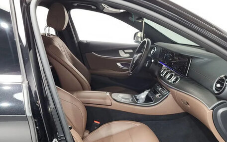 Mercedes-Benz E-Класс, 2022 год, 5 700 000 рублей, 11 фотография