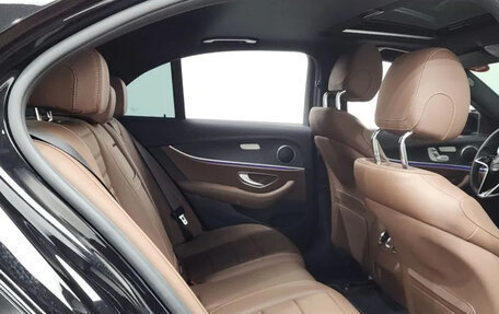 Mercedes-Benz E-Класс, 2022 год, 5 700 000 рублей, 12 фотография
