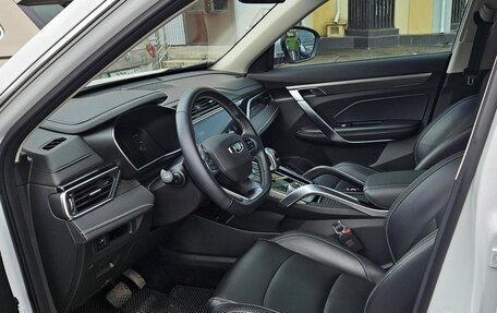 Geely Atlas, 2024 год, 2 000 000 рублей, 5 фотография