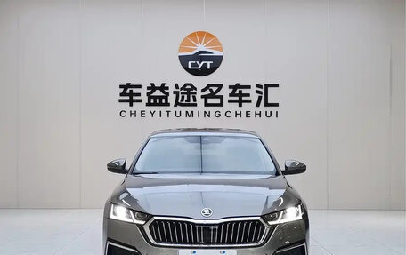 Skoda Octavia IV, 2022 год, 1 600 000 рублей, 2 фотография