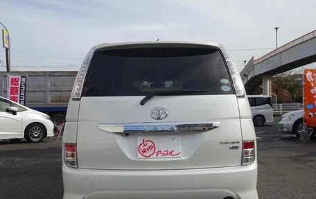 Toyota ISis I, 2014 год, 990 007 рублей, 6 фотография