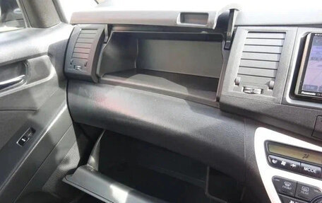 Toyota ISis I, 2014 год, 990 007 рублей, 12 фотография