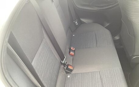 Toyota Yaris, 2022 год, 690 000 рублей, 9 фотография