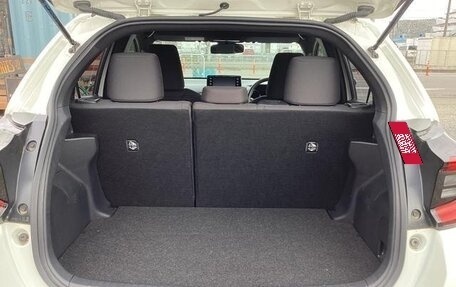 Toyota Yaris, 2022 год, 690 000 рублей, 16 фотография