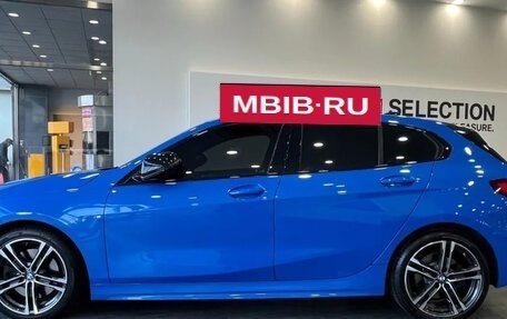 BMW 1 серия, 2022 год, 4 350 000 рублей, 16 фотография