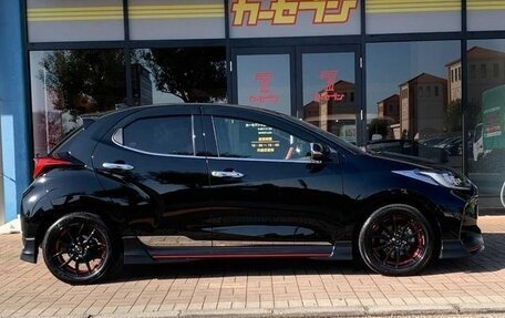 Toyota Yaris, 2022 год, 730 000 рублей, 7 фотография