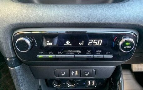 Toyota Yaris, 2022 год, 730 000 рублей, 17 фотография