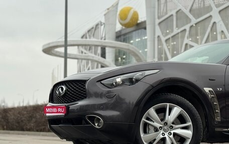 Infiniti QX70, 2014 год, 2 500 000 рублей, 4 фотография