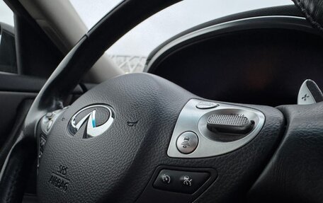 Infiniti QX70, 2014 год, 2 500 000 рублей, 19 фотография