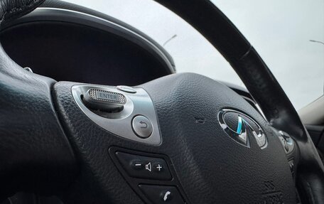 Infiniti QX70, 2014 год, 2 500 000 рублей, 20 фотография