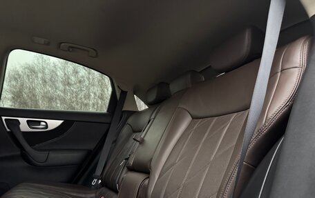 Infiniti QX70, 2014 год, 2 500 000 рублей, 37 фотография