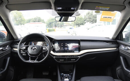 Skoda Octavia IV, 2025 год, 2 100 000 рублей, 11 фотография