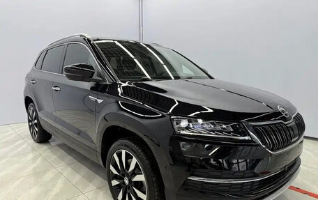 Skoda Karoq I, 2021 год, 1 630 000 рублей, 3 фотография