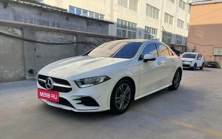 Mercedes-Benz A-Класс, 2022 год, 2 080 000 рублей, 2 фотография