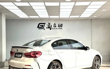 BMW 1 серия, 2022 год, 1 400 000 рублей, 4 фотография