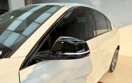 BMW 1 серия, 2022 год, 1 400 000 рублей, 10 фотография