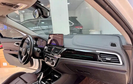 BMW 1 серия, 2022 год, 1 400 000 рублей, 17 фотография