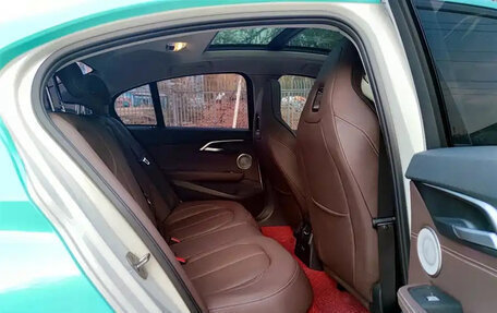 BMW 1 серия, 2022 год, 1 500 000 рублей, 16 фотография