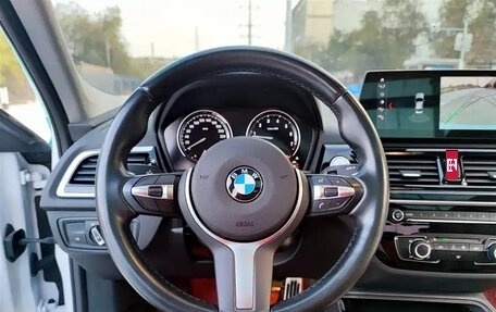 BMW 1 серия, 2022 год, 1 500 000 рублей, 10 фотография