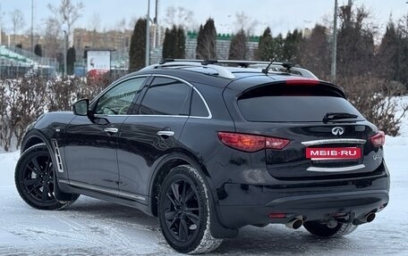 Infiniti QX70, 2017 год, 2 890 000 рублей, 5 фотография