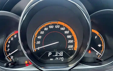 Toyota Yaris XP150 рестайлинг, 2022 год, 1 370 069 рублей, 21 фотография