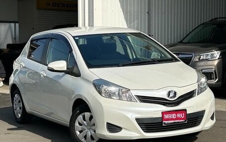 Toyota Vitz, 2015 год, 590 000 рублей, 1 фотография