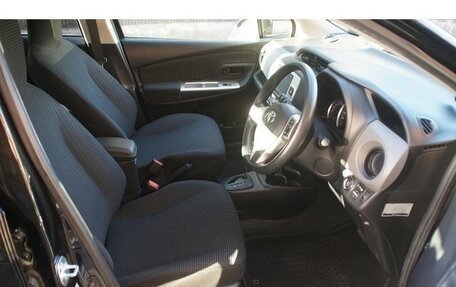 Toyota Vitz, 2014 год, 549 000 рублей, 6 фотография