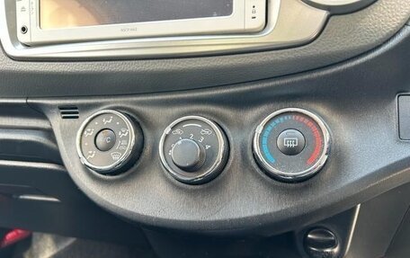 Toyota Vitz, 2015 год, 590 000 рублей, 14 фотография