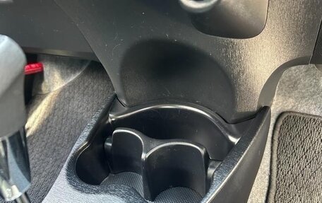 Toyota Vitz, 2015 год, 590 000 рублей, 16 фотография