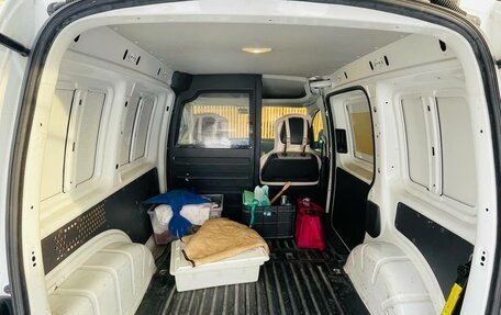 Volkswagen Caddy III рестайлинг, 2011 год, 950 000 рублей, 17 фотография