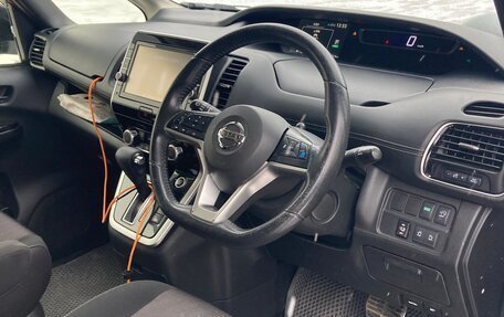 Nissan Serena IV, 2017 год, 2 100 000 рублей, 7 фотография