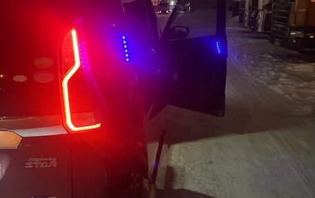 Nissan Serena IV, 2017 год, 2 100 000 рублей, 13 фотография