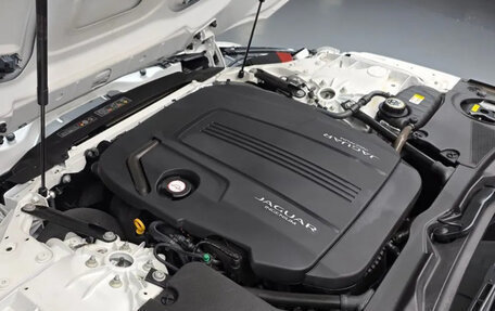 Jaguar F-Type I рестайлинг 2, 2022 год, 6 500 000 рублей, 5 фотография