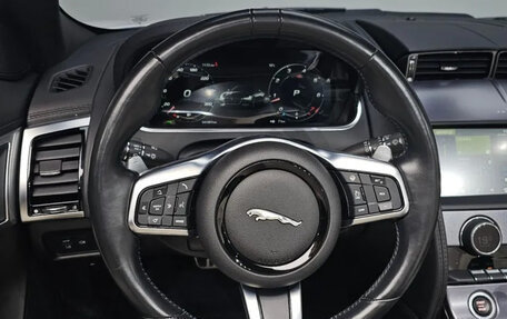 Jaguar F-Type I рестайлинг 2, 2022 год, 6 500 000 рублей, 11 фотография