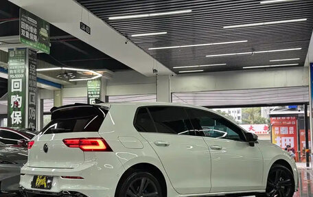 Volkswagen Golf VIII, 2023 год, 1 500 000 рублей, 4 фотография