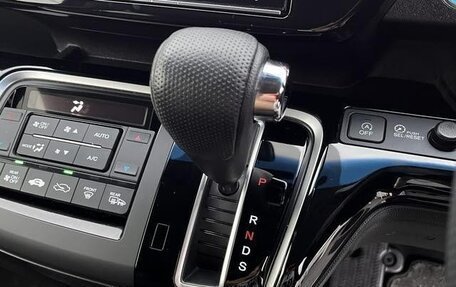 Honda Stepwgn IV, 2017 год, 1 530 000 рублей, 5 фотография