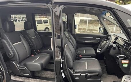 Honda Stepwgn IV, 2017 год, 1 530 000 рублей, 4 фотография